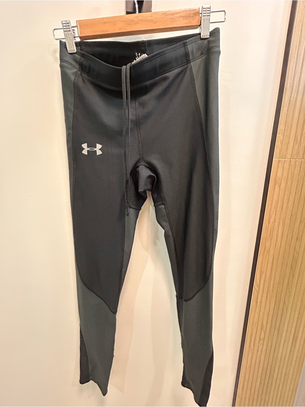 Men’s Under Armour Compression leggings size large